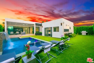 Building Photo - 1855 Stearns Dr