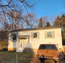 Building Photo - 206 Mason Ave