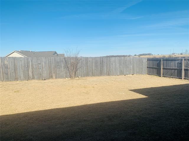 Building Photo - 300 Saguaro Dr