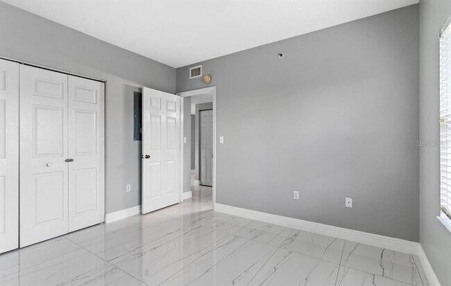 Building Photo - 2725 Terra Ceia Bay Blvd