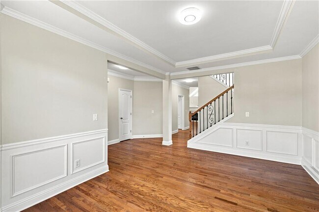 Building Photo - 3135 Carrick Rd