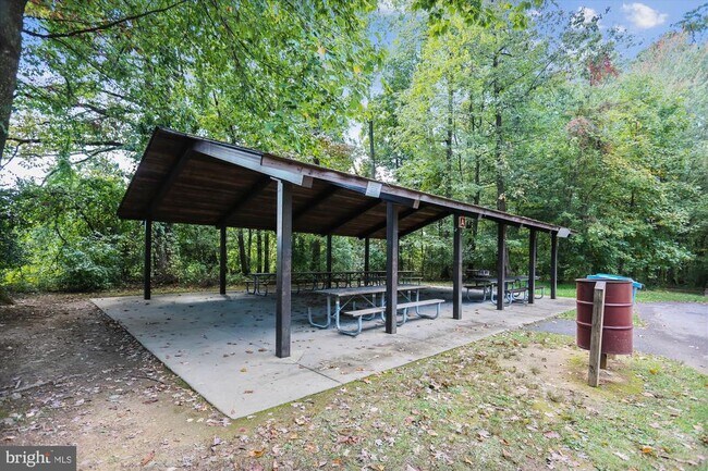 Building Photo - 13950 Estuary Dr