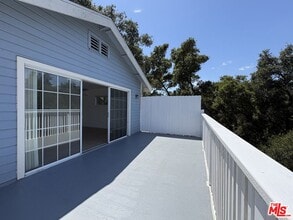 Building Photo - 559 Tico Rd