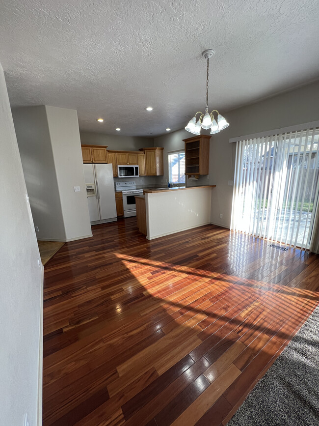 Building Photo - 2746 N Springtime Wy