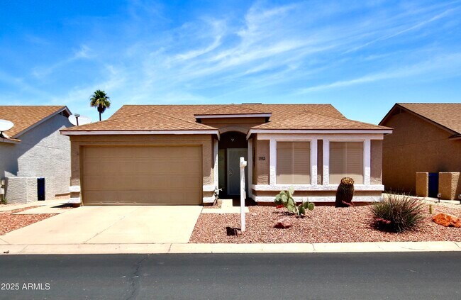 Primary Photo - 1702 E Palm Beach Dr