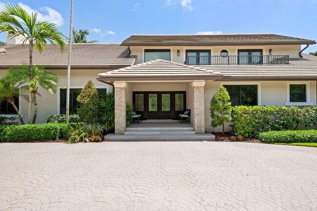 Building Photo - 18540 Long Lake Dr