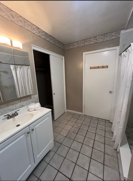 Building Photo - 6514 34th Ave N