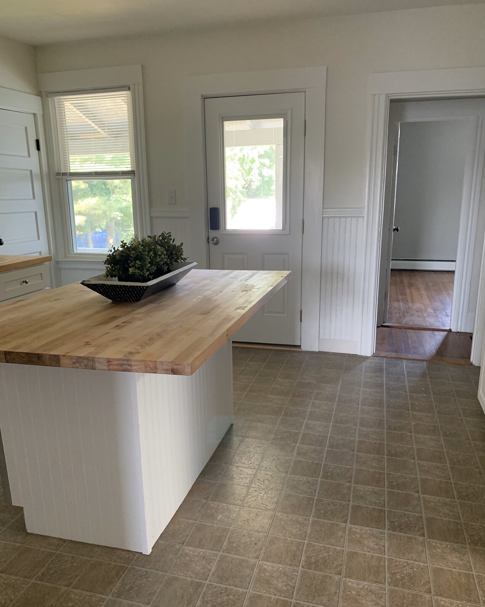 Kitchen - 53 North St