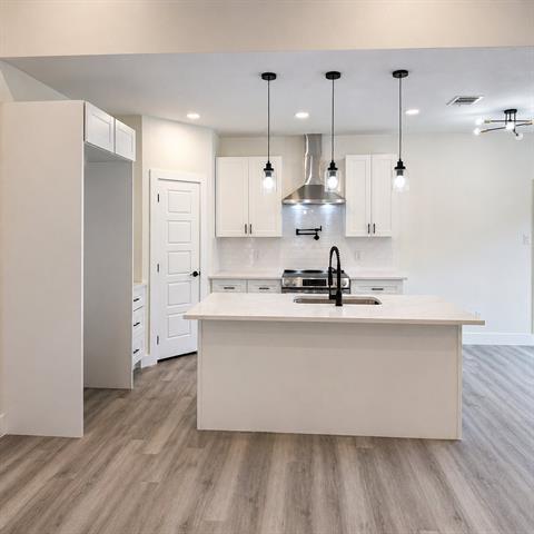 Building Photo - 2224 Hercules Dr
