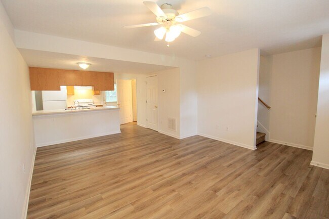 Building Photo - 189 Griffin Ln