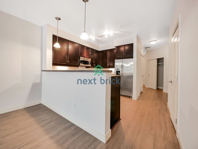 Building Photo - Beautiful 2 Bed 2 Bath for Rent with desig...