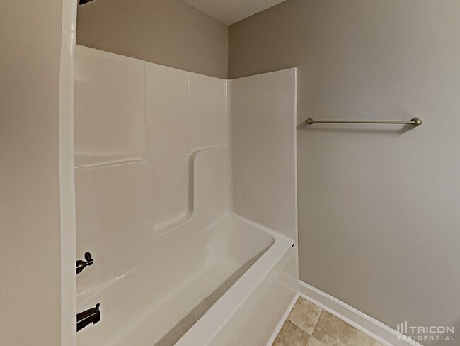 Building Photo - 257 Fender Dr