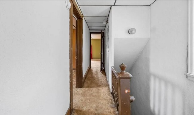 Building Photo - 1417 4th Ave