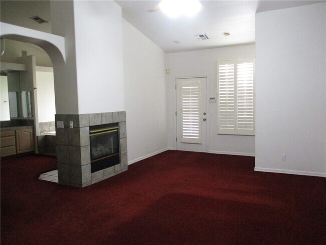Building Photo - 2902 Desert Vista Dr