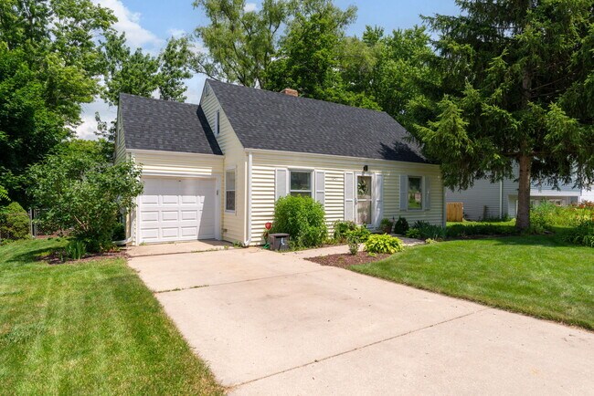 Building Photo - 1257 Brandywine Cir