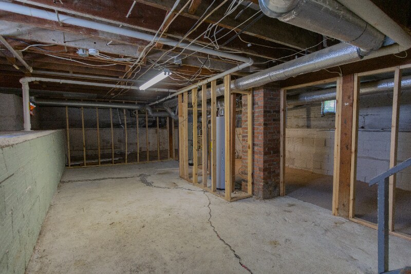 Building Photo - 951 S 9th St