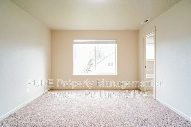 Building Photo - 18624 Van Fleet Ave