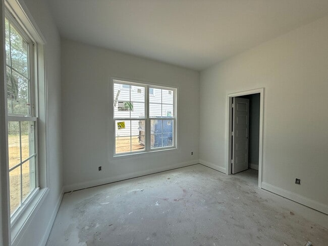 Building Photo - New Construction Near Downtown Charleston!
