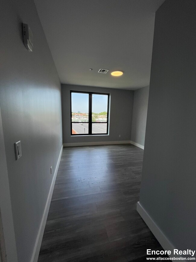 Building Photo - 365 Western Ave