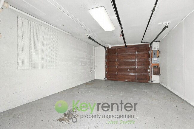 Building Photo - 6026 4th Ave NW