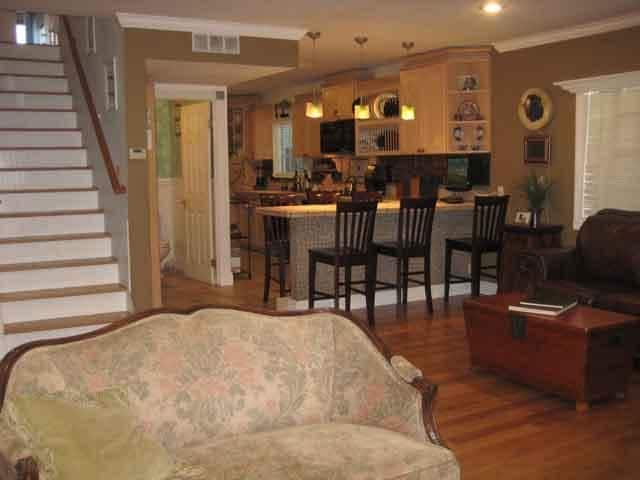 Building Photo - 1639 Carlson Ln