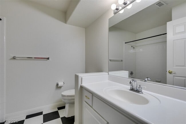 Building Photo - 8825 Fall Green Dr