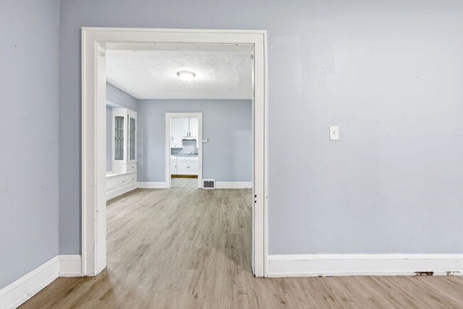 Building Photo - 11617 Forest Ave