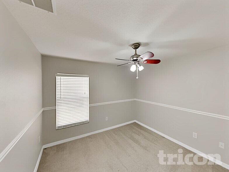Building Photo - 3418 Thistledown Ln