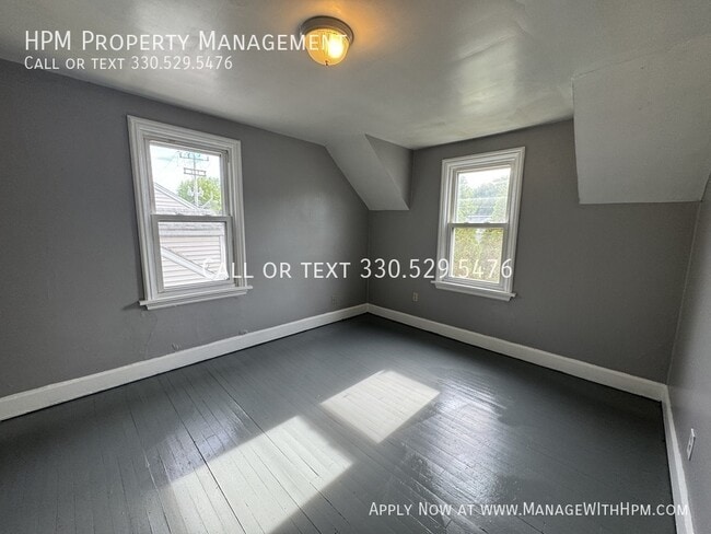 Building Photo - 1613 Spring Ave NE