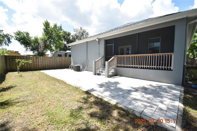Building Photo - 4101 E Comanche Ave
