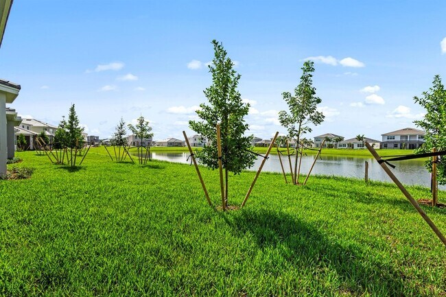 Building Photo - 14200 Lacebark