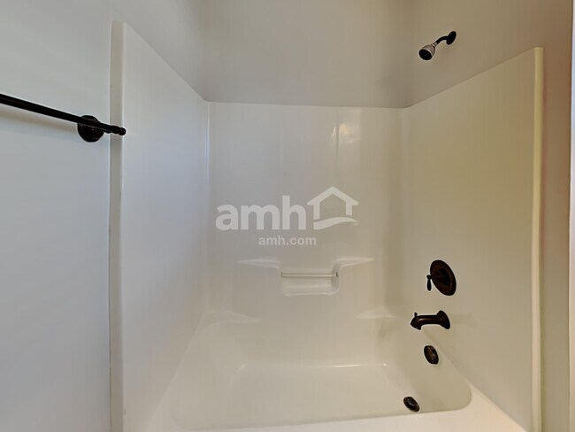 Building Photo - 4946 Astonshire Ln