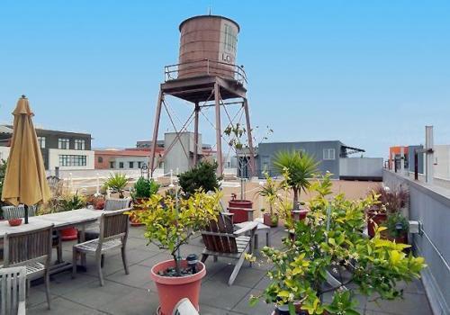Building Photo - Open Floor Plan Loft in Jack London Square