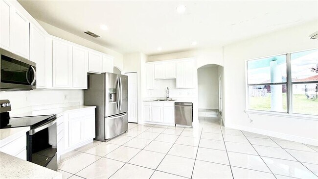 Building Photo - 51 Andora Ct