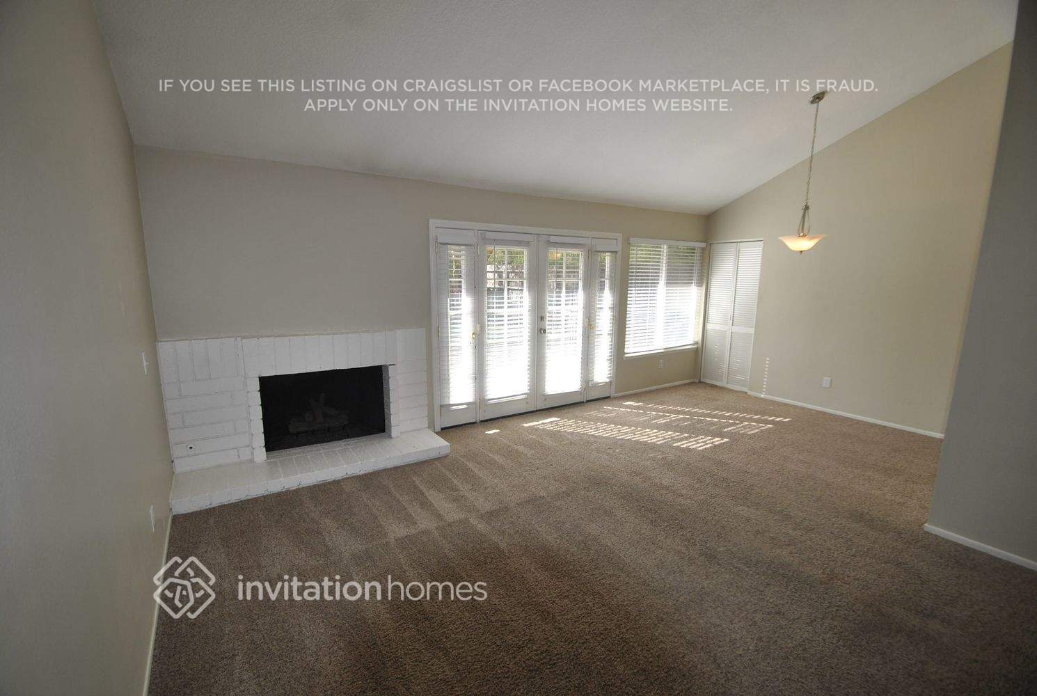 Building Photo - 42705 San Julian Pl