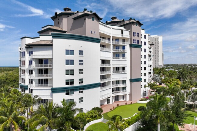 13665 Vanderbilt Dr Naples, FL 34110-6123 - Aqua