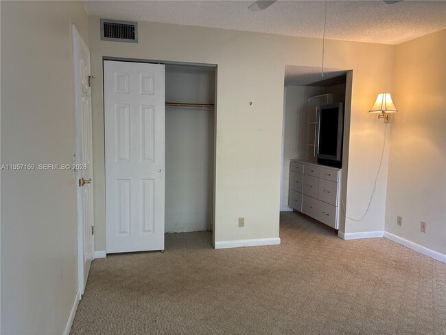 Building Photo - 151 Berkley Rd