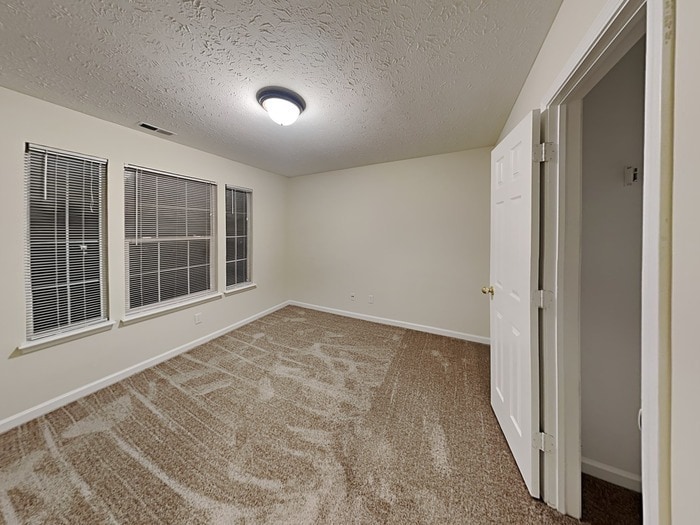 Building Photo - 1049 Springwater Cir