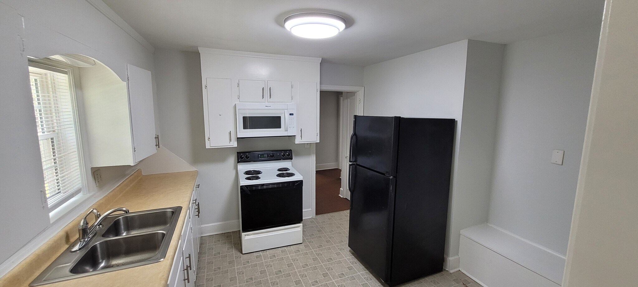 Building Photo - 3008 Peebles Dr