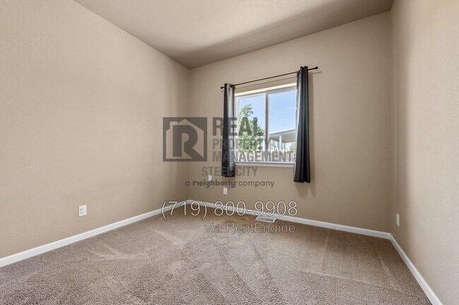 Building Photo - 3002 W 22nd St