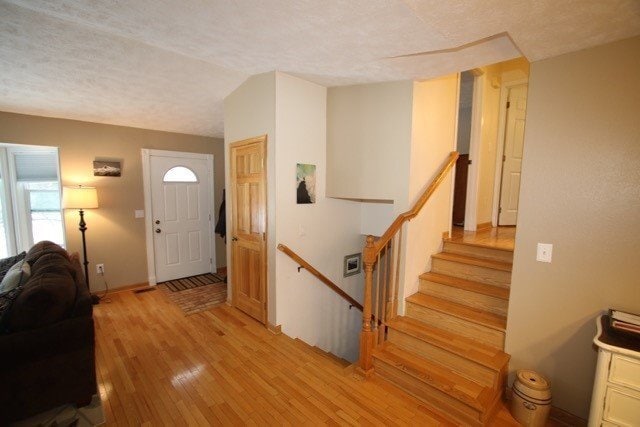 Building Photo - 3 Bedroom Eagle River House w/ Fenced Yard!