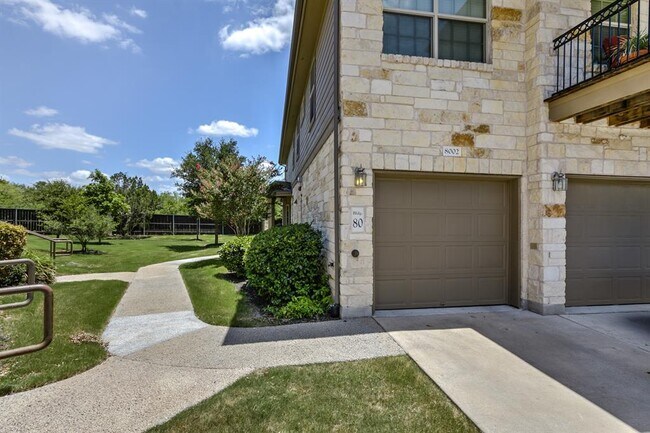 Building Photo - 3101 Davis Ln