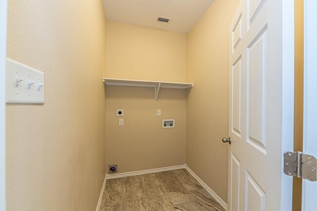 Building Photo - 11234 Sierra Gorda Dr