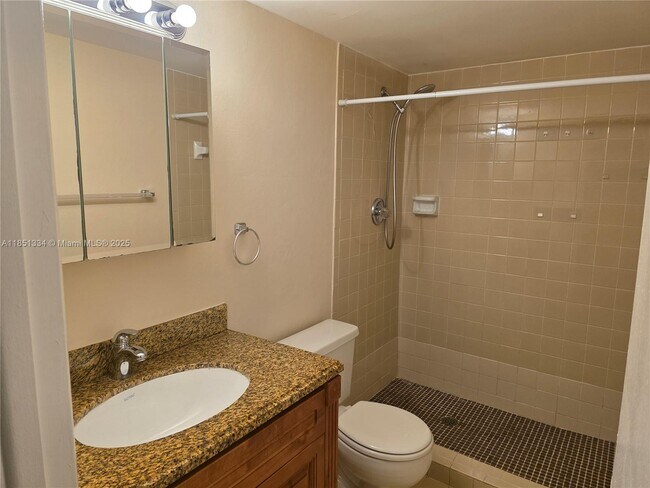 Building Photo - 6945 SW 111th Ct