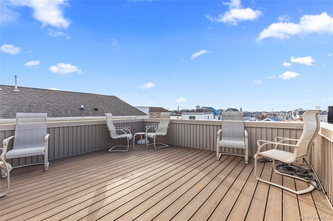 Building Photo - 40 New Hampshire St