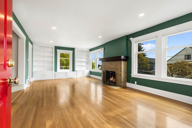 Building Photo - 8502 15th Ave NE