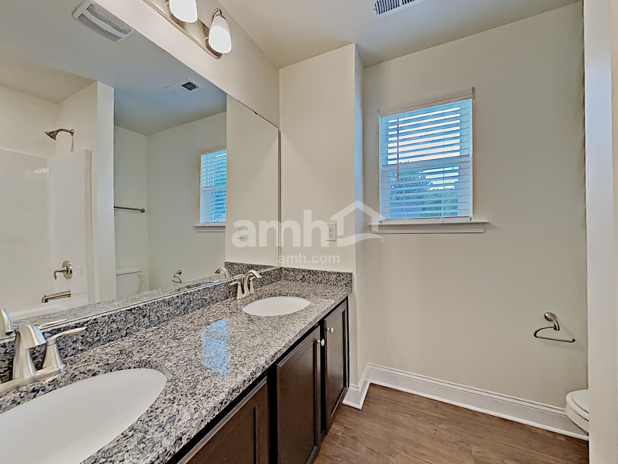 Building Photo - 175 Havenbrook Dr