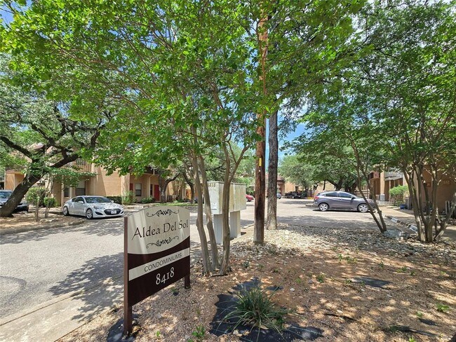 Building Photo - 8418 Fathom Cir
