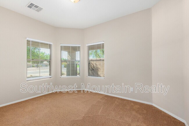 Building Photo - 33411 N Stone Ridge Dr