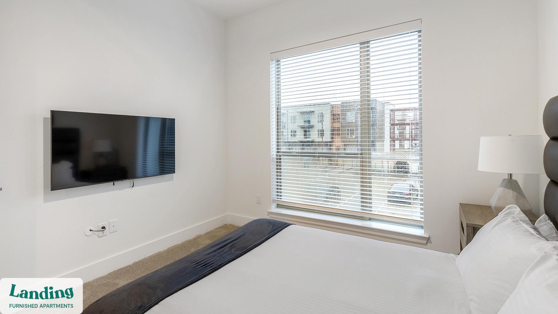 Building Photo - 650 E Sycamore St